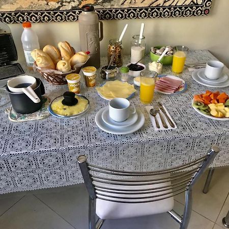 Homestay 3 - Avenida Carlos Gomes Porto Alegre Bagian luar foto