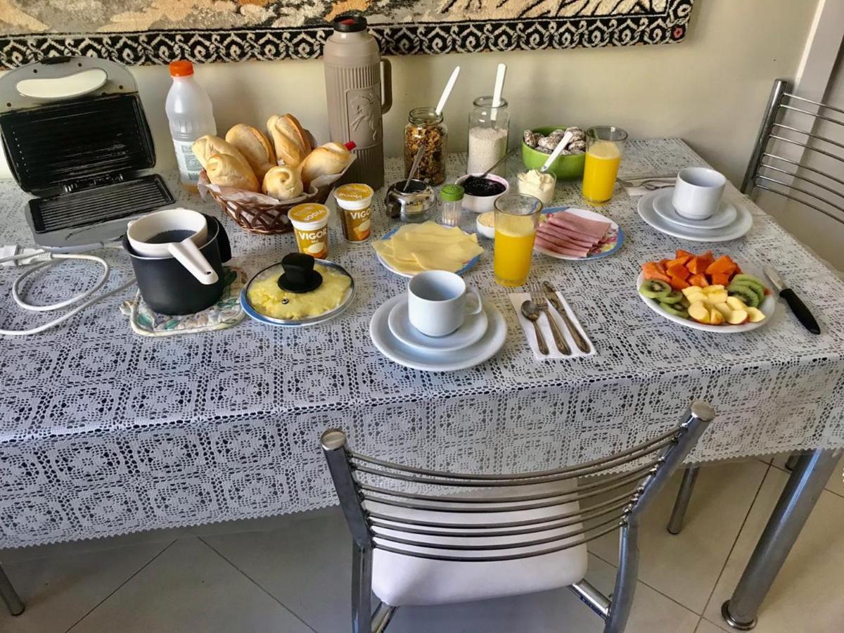 Homestay 3 - Avenida Carlos Gomes Porto Alegre Bagian luar foto