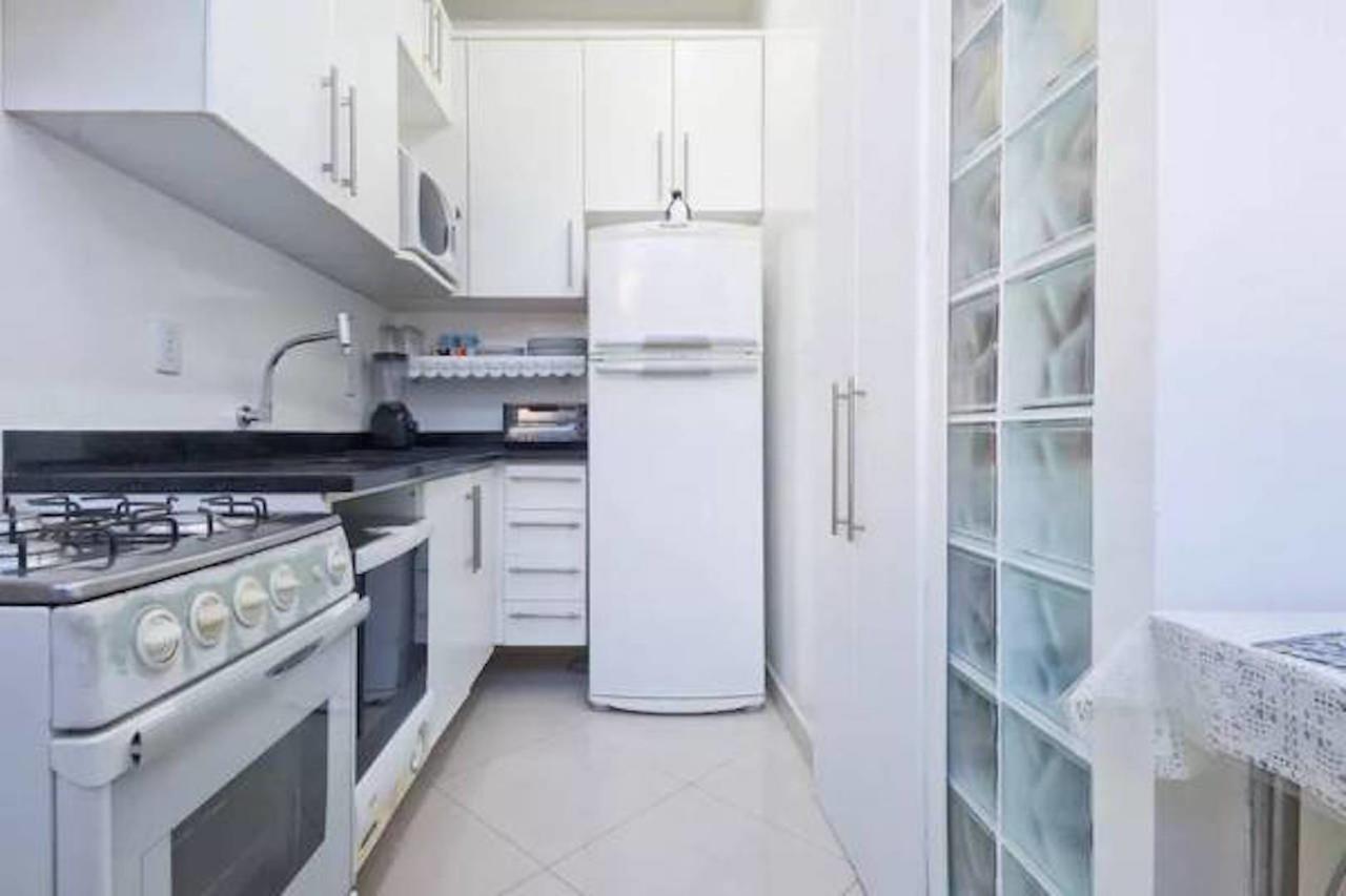 Homestay 3 - Avenida Carlos Gomes Porto Alegre Bagian luar foto