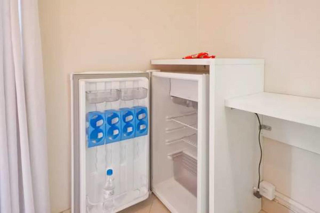 Homestay 3 - Avenida Carlos Gomes Porto Alegre Bagian luar foto