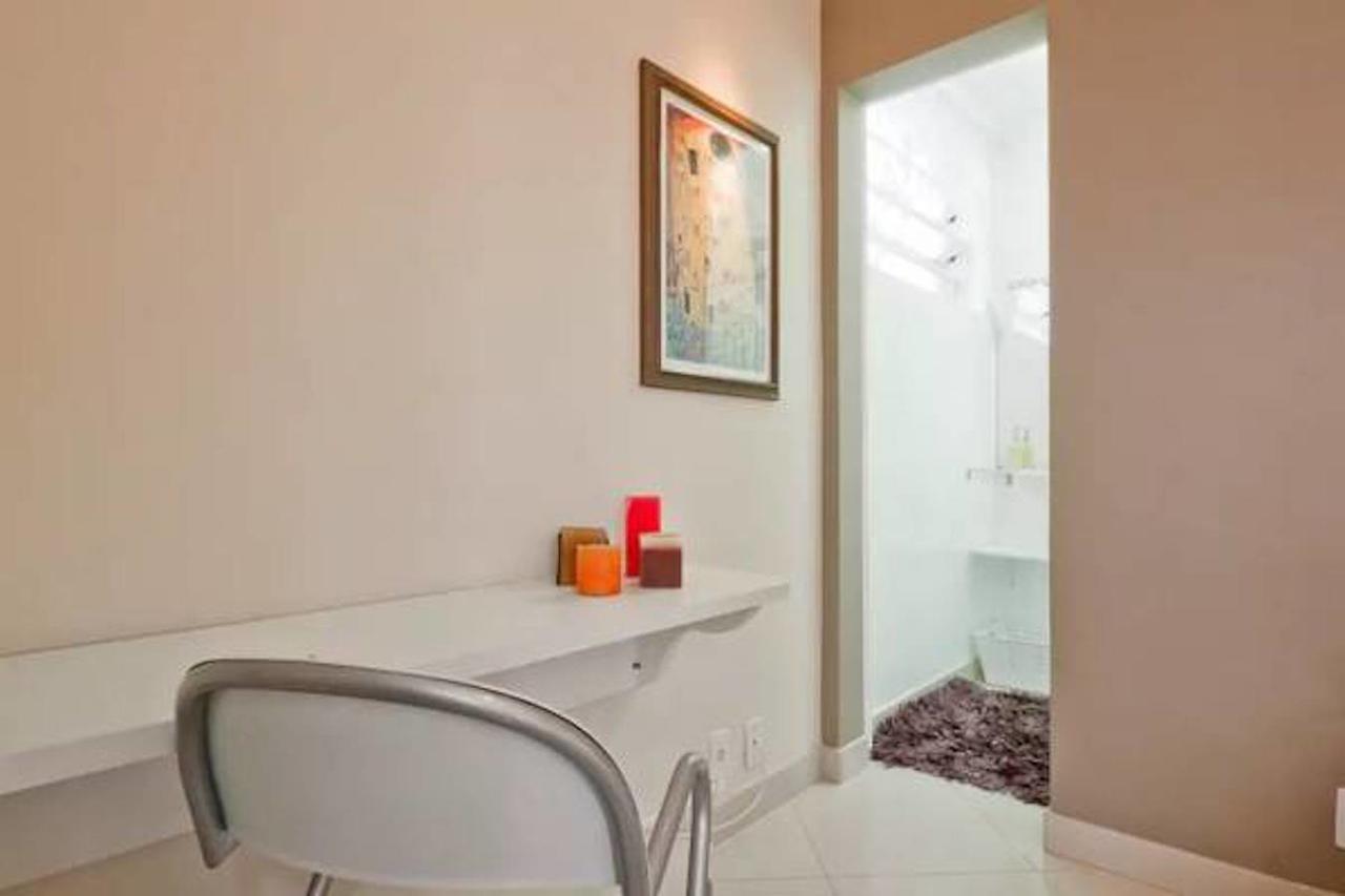 Homestay 3 - Avenida Carlos Gomes Porto Alegre Bagian luar foto